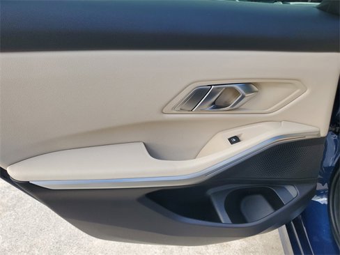 Used 2021 BMW 330i Sedan w/ Convenience Package image 8