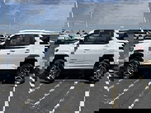 New 2026 GMC Terrain Elevation image 4