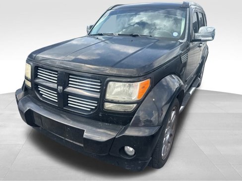 Used 2011 Dodge Nitro Heat w/ Popular Equipment Group image 2