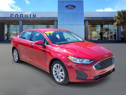 Certified 2020 Ford Fusion SE image 4