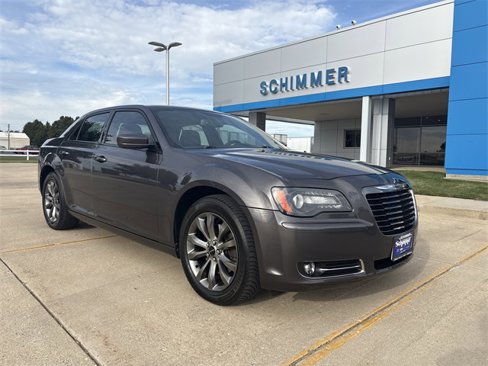 Used 2014 Chrysler 300 S image 2