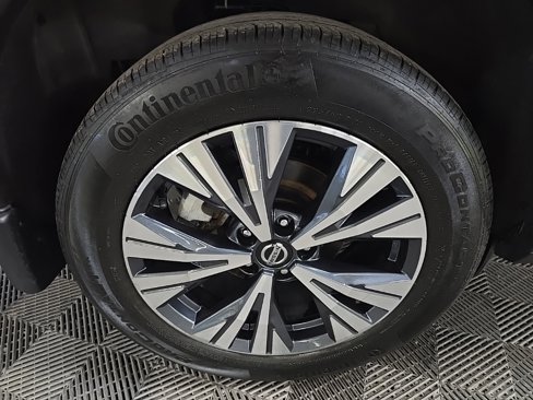 Used 2021 Nissan Rogue SV image 13
