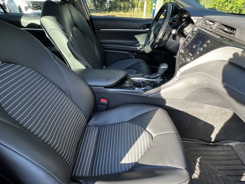 Used 2018 Toyota Camry SE image 45