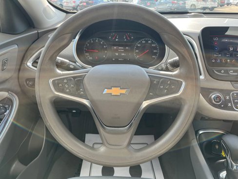 Used 2021 Chevrolet Malibu LT image 20