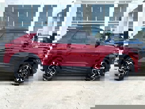 Used 2022 Chevrolet TrailBlazer RS w/ Technology Package image 11