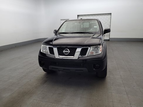 Used 2018 Nissan Frontier SV image 15