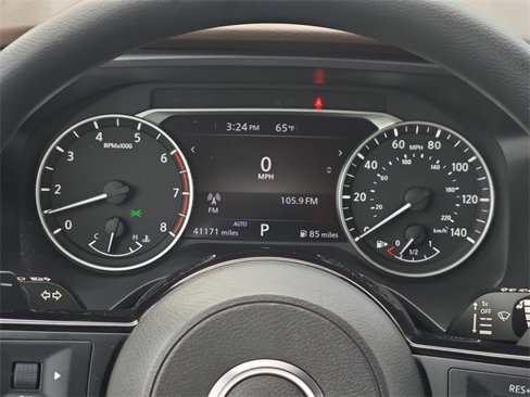 Used 2022 Nissan Rogue SV image 24