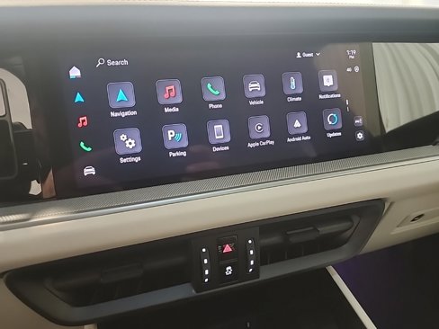 New 2025 Porsche Cayenne image 10