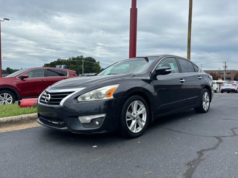 Used 2015 Nissan Altima 2.5 SV w/ Convenience Package image 3
