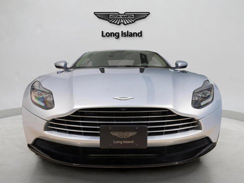 Used 2017 Aston Martin DB11 V12 image 2