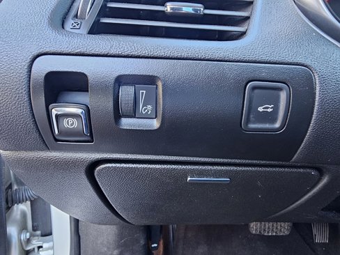 Used 2015 Chevrolet Impala LT image 21