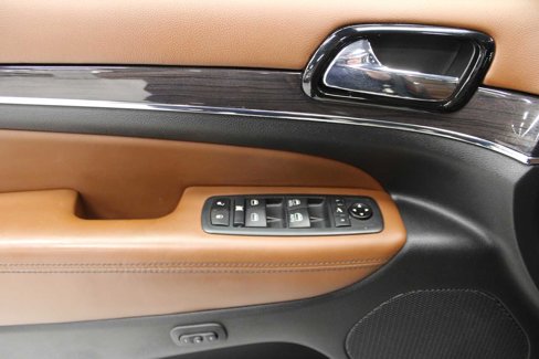 Used 2020 Jeep Grand Cherokee Overland image 13