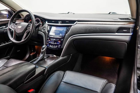 Used 2018 Cadillac XTS Luxury image 16