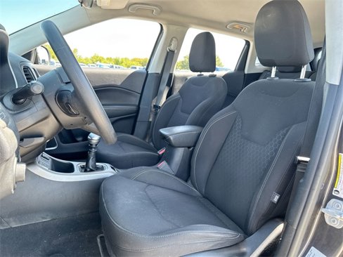 Used 2018 Jeep Compass Sport image 11
