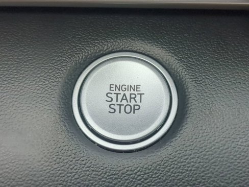 Certified 2022 Hyundai Elantra SEL image 25