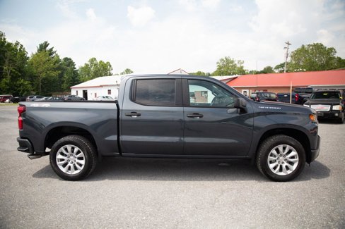 Used 2021 Chevrolet Silverado 1500 Custom image 2