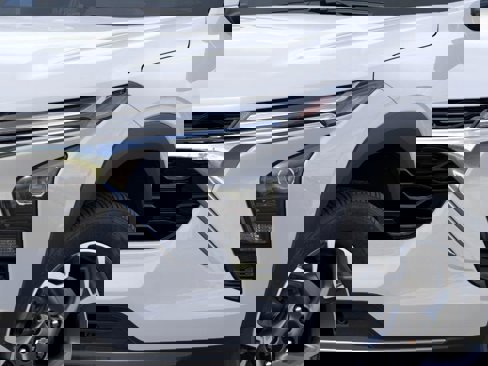 New 2025 Chevrolet Trax LT w/ Driver Confidence Package image 10