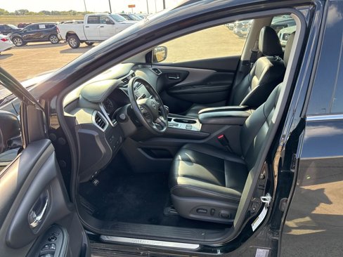 Used 2023 Nissan Murano SV image 19