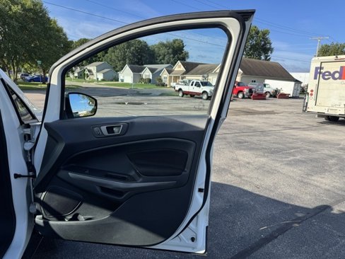 Used 2020 Ford EcoSport SE image 9
