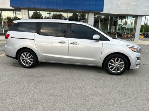 Used 2019 Kia Sedona EX image 9