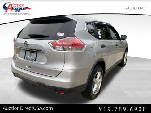 Used 2016 Nissan Rogue S image 12