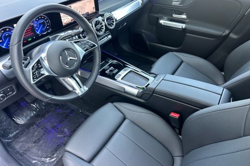 Certified 2024 Mercedes-Benz EQB 300 4MATIC image 10