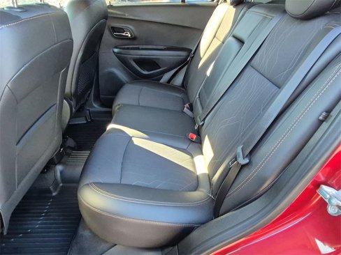Used 2018 Chevrolet Trax LT w/ LT Convenience Package image 28