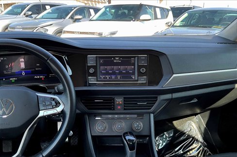 Used 2024 Volkswagen Jetta S image 6