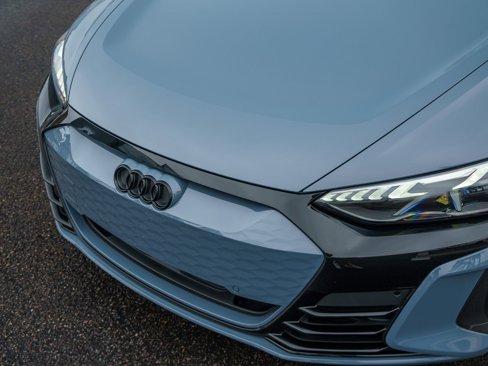 Used 2022 Audi RS e-tron GT w/ Carbon Performance Package image 10