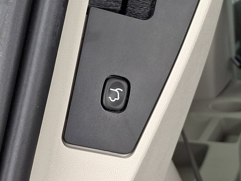 Used 2010 Dodge Grand Caravan Crew w/ Heated Seat Group image 29