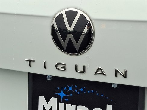 Used 2022 Volkswagen Tiguan SE image 29