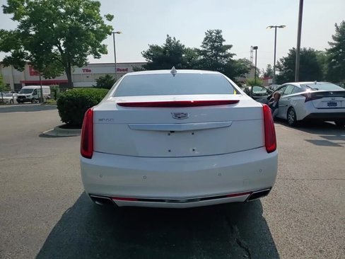 Used 2016 Cadillac XTS Premium image 4