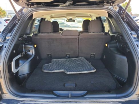Used 2018 Jeep Cherokee Sport w/ Cold Weather Group image 8