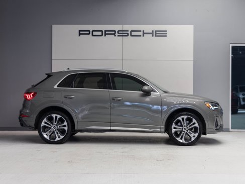 Used 2020 Audi Q3 2.0T Premium Plus w/ Premium Plus Package image 8