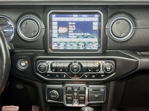 Certified 2021 Jeep Wrangler Unlimited Sahara w/ Cold Weather Group image 11
