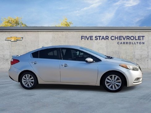 Used 2015 Kia Forte EX image 9