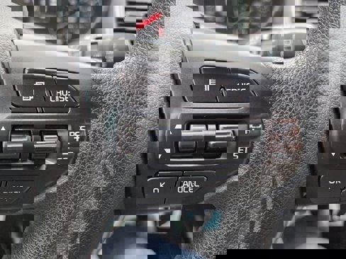 Used 2018 Kia Sorento LX image 15