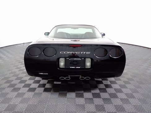 Used 2001 Chevrolet Corvette Coupe w/ Preferred Equipment Group2 image 10
