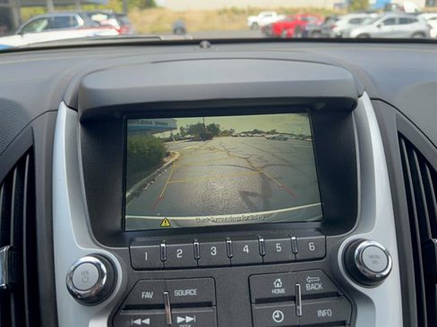 Used 2017 Chevrolet Equinox LT w/ Convenience Package image 22