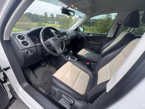 Used 2016 Volkswagen Tiguan S image 19