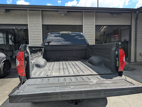 Used 2014 Toyota Tundra SR5 w/ SR5 Upgrade Package image 20