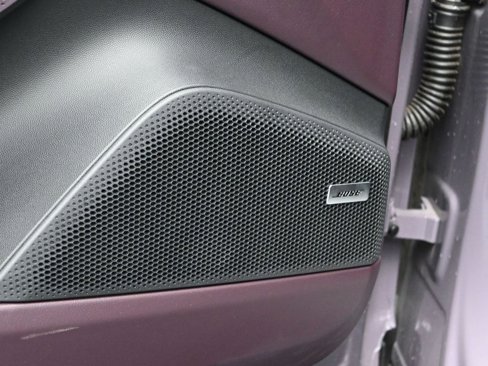 Certified 2024 Porsche Macan 4 Electric image 13