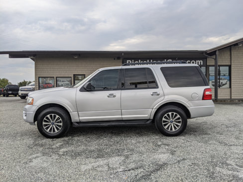 Used 2017 Ford Expedition XLT image 11