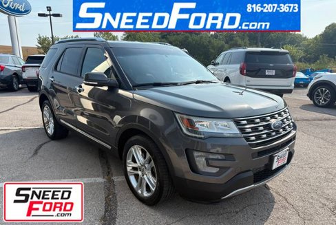 Used 2017 Ford Explorer Limited image 1