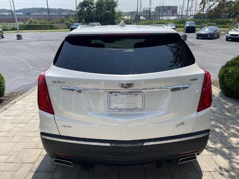 Used 2017 Cadillac XT5 Luxury w/ Driver Awareness Package image 7