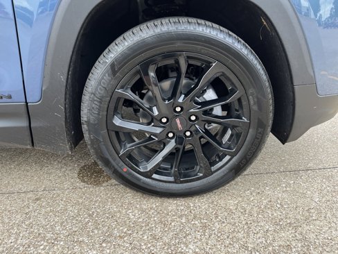 New 2024 GMC Terrain SLE w/ Elevation Edition image 16