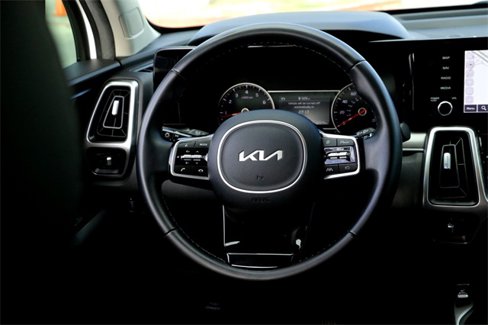 Used 2022 Kia Sorento S image 28