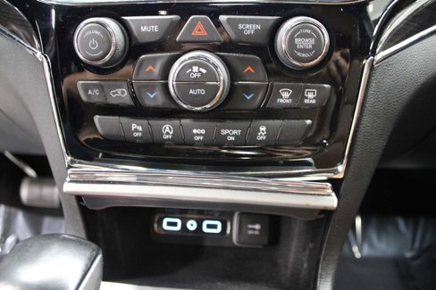 Used 2020 Jeep Grand Cherokee Overland image 33