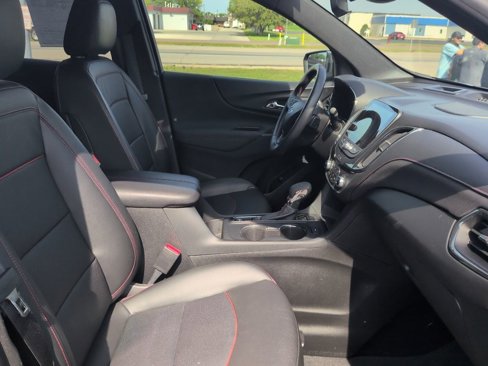 Used 2022 Chevrolet Equinox RS w/ RS Leather Package image 33