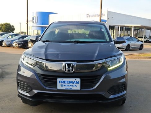 Used 2019 Honda HR-V LX image 2